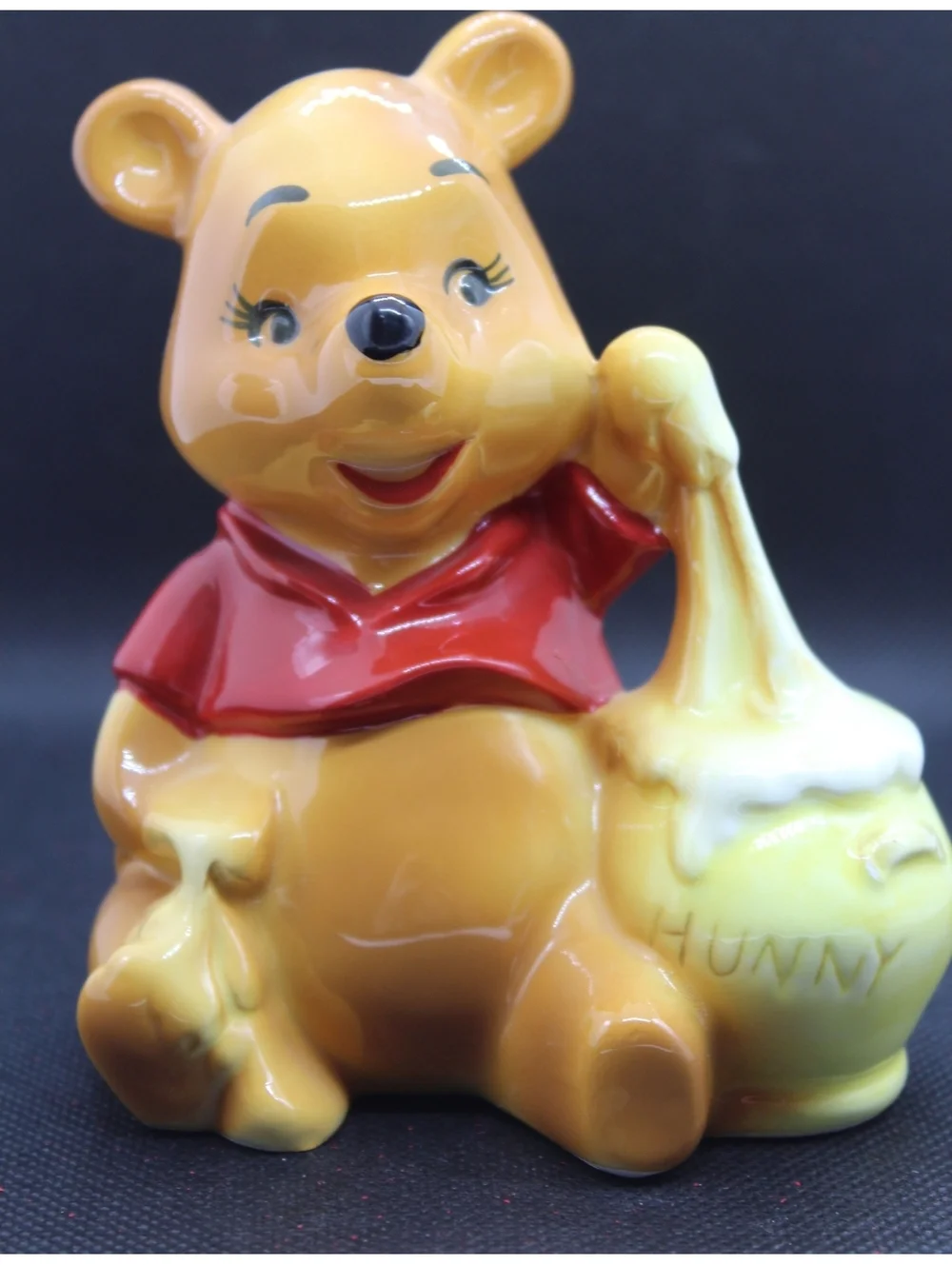 1960s Walt Disney Productions Japan Winnie The Pooh Hunny Pot Porcelain Figurine